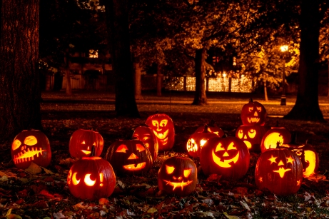 the-tradition-of-carving-and-lighting-up-pumpkins